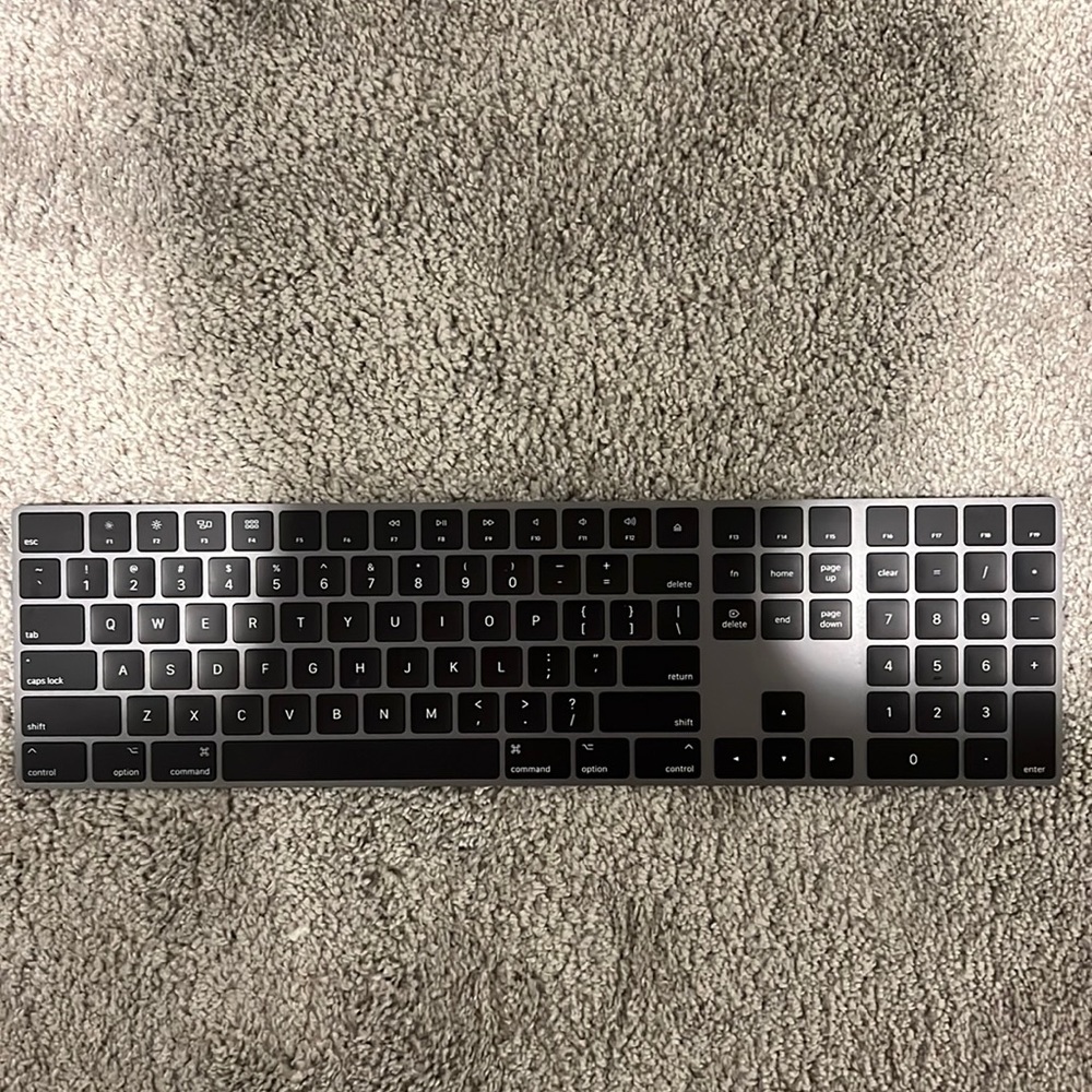 Apple keyboard